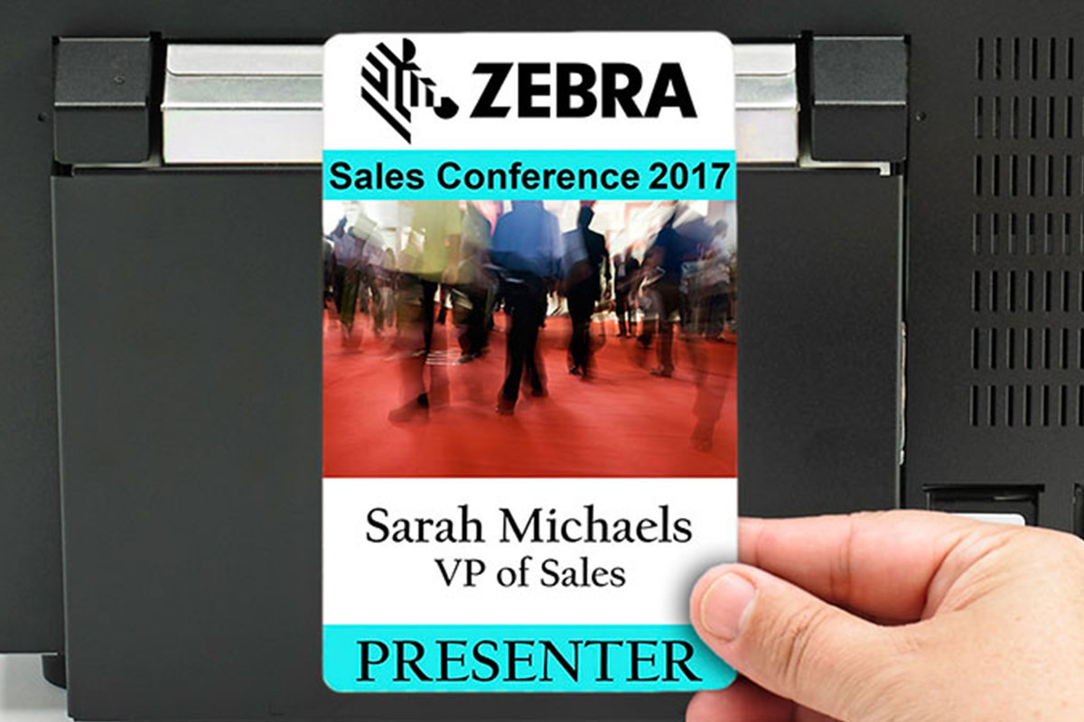 Esempio di badge di grande formato stampato con Zebra ZC10L